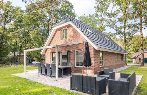Hooghalen House | Detached bungalow for 6 persons with wellness