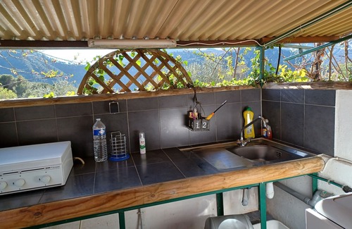 Breil-sur-Roya Ski Chalet | Serene Chalet Retreat: Mountain Views & Pet-Friendly Amenities