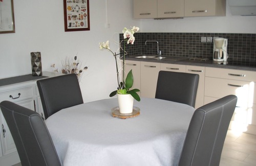 Plevenon House | Charming Detached House with Garden, Steps from Shops