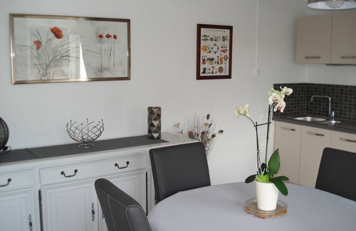 Plevenon House | Charming Detached House with Garden, Steps from Shops