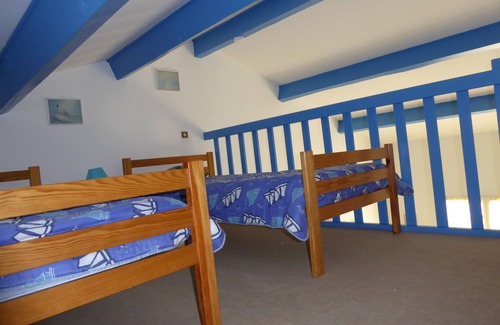 Saint-Palais-sur-Mer Cabin | Peaceful Retreat in Saint Palais sur Mer Near Beach & Shops