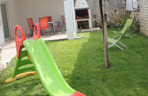 Saint-Pierre-d'Oleron House | Oceanfront Retreat for 6 with Unmatched Guest Rating