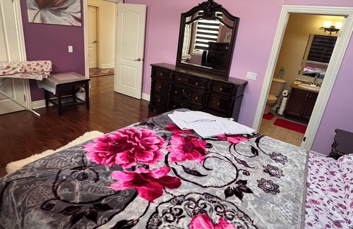 Brampton House | Convenient Detached House Near Amenities and Highway