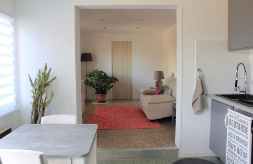 Agde House | Cozy Agde House with Ocean View and Spa Amenities