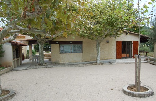 Aubagne House | Scenic Detached House with Ocean View and Pool Access