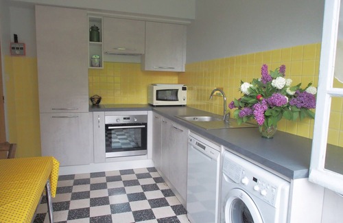 Sisteron House | Idyllic Detached House with Private Pool & Pet-Friendly Stay