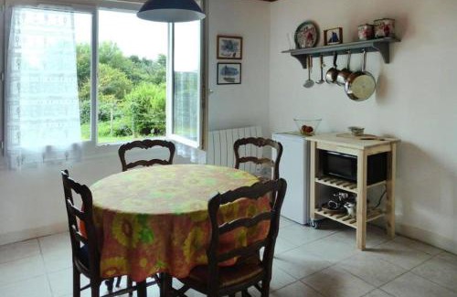 Esquibien House | Relaxing Detached House Steps from Beautiful Beaches