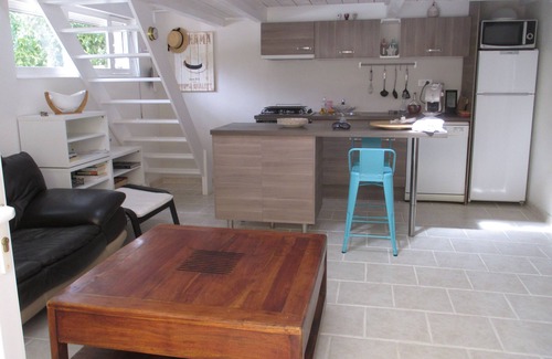 Valbonne House | Family-Friendly Retreat Near Valbonne with Ocean Views