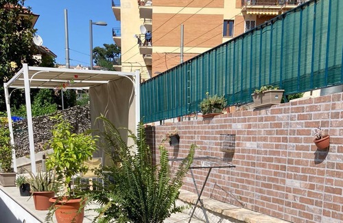 Chieti House | Cozy Detached House Small Suite with Family-Friendly Amenities
