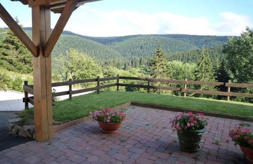 Le Grand Valtin House | Family-Friendly Detached House in Valtin with Pool