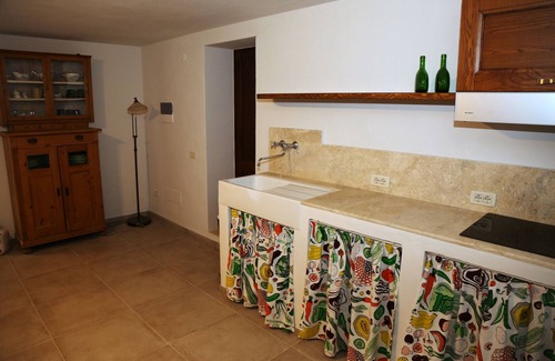 Castellina in Chianti Villa | Group Getaway: Villa with Pool & Pizza Oven for 14