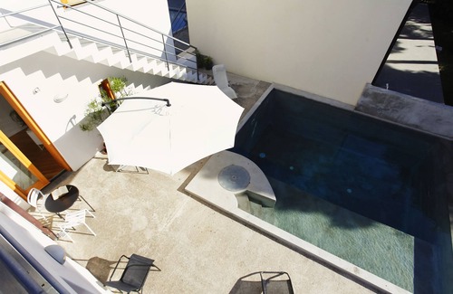 Mandra Capreria Villa | Inviting Villa with Pool Near the Ocean for Families