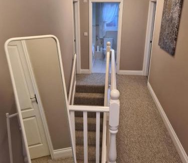 Hockering House | Pet-Friendly 5-Bed House with Garden & Fire Pit