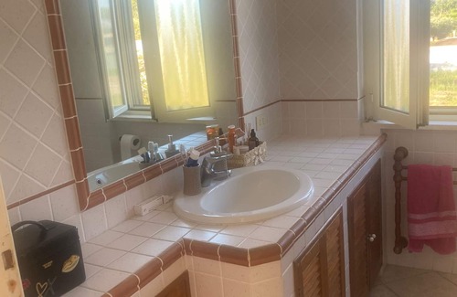 Colonia Elena Villa | Cozy Semi-Detached Cottage Just 600 Meters From the Sea