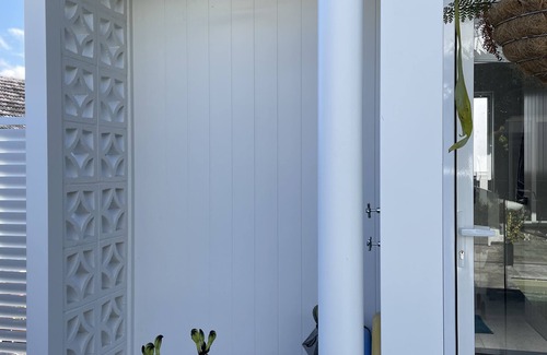 Kiama Apartment | Idyllic Detached Studio Near Kendalls Beach with Ocean Views