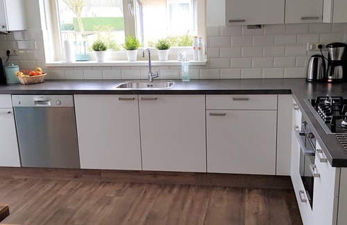 Zeewolde Villa | Idyllic Detached Villa with Pool & Garden near Amsterdam