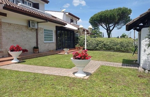 Borghesiana Villa | Detached villa with exclusive garden and jacuzzi