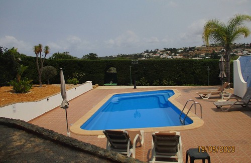 Castelo House | Tranquil Villa with Private Pool Near Albufeira - Rated 9.8