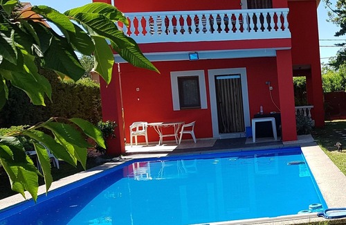 Pinseque Villa | Elegant Villa with Private Pool, Wifi & Family-Friendly Amenities