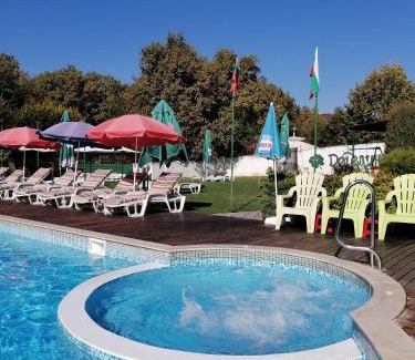 Hisarja Hotel | Relax at Detelina Complex with Ocean Views & Private Beach
