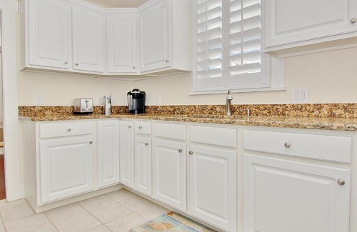 Treasure Island Hotel | Family-Friendly Detlow's Treasured Cottages Await You