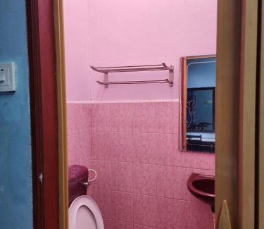 Kampung Janda Hotel | Family-Friendly Deummah Guest Room with Top Ratings