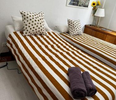 Deustuko San Pedro-Erribera Apartment | Deusto Piso: Pet-Friendly Stay with Wifi and Breakfast