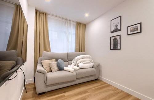 Deustuko San Pedro-Erribera Apartment | Family-Friendly Deustown Apartamentos with Top Ratings