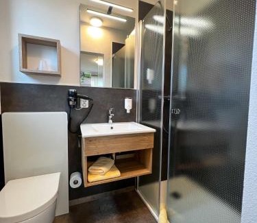 Bermuthshain House | Inviting Deutsches Haus Hotel with Restaurant & Biergarten