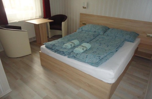 Szabadkigyos House | Deutsches Haus: Gorgeous Oceanfront Escape with Pool