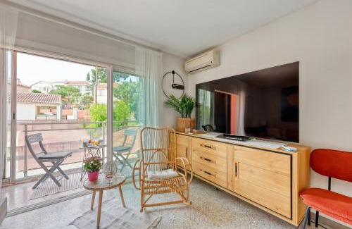 Bandol Apartment | Deux beaux studios, rue piétonne, bord de mer, CLIM