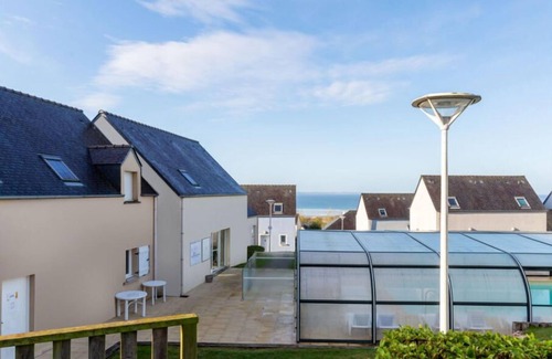 Saint-Nic Condo | Cozy Apartment Steps from the Beach with Pool Access