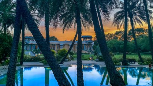 Devgarh Hotel | Discover Dev Shree Deogarh: 4-Star Oasis with Ocean Views
