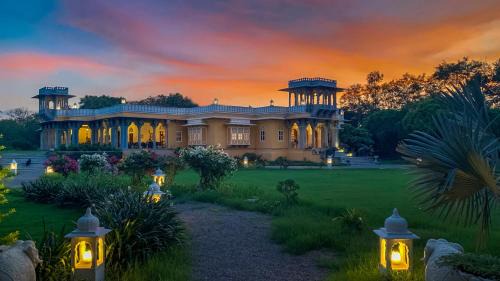 Devgarh Hotel | Discover Dev Shree Deogarh: 4-Star Oasis with Ocean Views