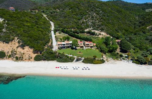 Develikia Villa | Experience DEVELIKIA PRIVATE VILLA 3 in Ierissos – Rated 10/10