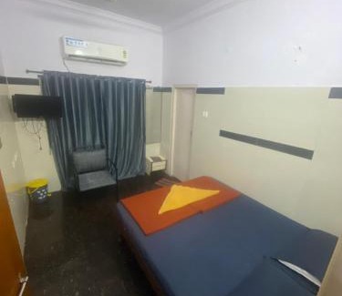 Secunderabad Cabin | Devi Deluxe