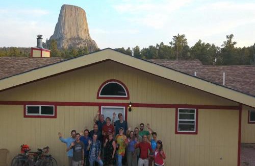 Devils Tower Bed & Breakfast | Discover Devils Tower Lodge: Family-Friendly Retreat Awaits