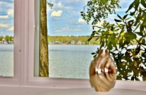 Manitou Beach-Devils Lake Cottage | Devils Lake Waterfront Home with Pool & Breathtaking Views