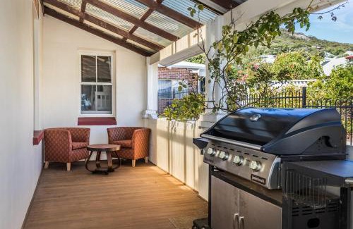 Albany House | Family-Friendly Retreat at Devine's on Stirling