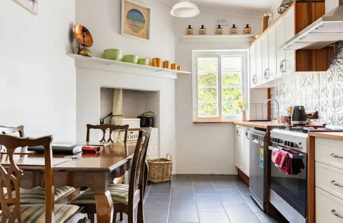 Angaston Cottage | Romantic Retreat: Devitt on French in Barossa Valley