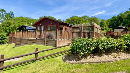 Liverton Apartment | Relaxing Devon Bliss Pool View Lodge at Finlake Resort