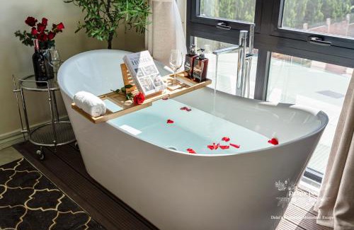 Da Lat Hotel | Top-Rated Devon Inn: Family-Friendly Dining Experience