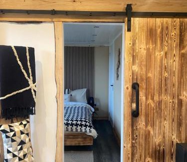 Fishcross Other | Cozy Devon River Glamping Pods - Pet & Child Friendly Retreat