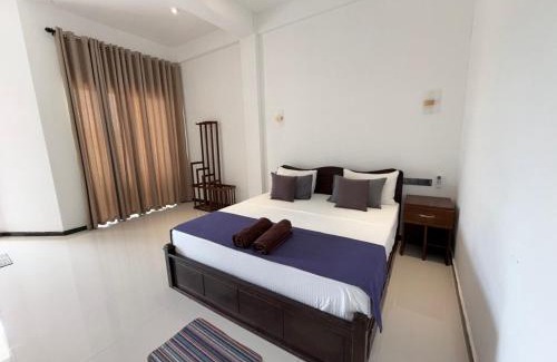 Pottuvil Division 2 Hotel | Devon Surf Inn Arugambay