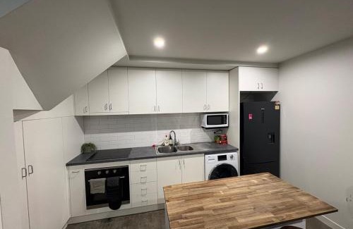 Devonport Apartment | Devonport CBD Modern Loft