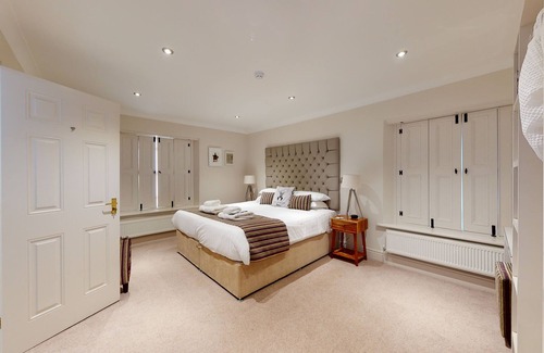 Mosborough Hotel | Devonshire Arms: Guest Rated 9.8 with Family-Friendly Amenities