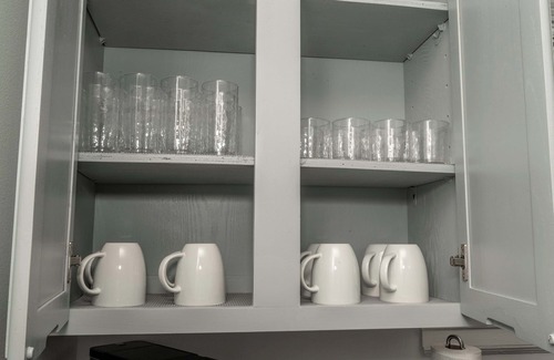 Park Hills Condo | Cozy Devou Park Cottage 1: Family-Friendly with Breakfast