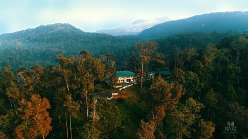 Devikolam House | Explore Dew Drops Farm Resorts: Family-Friendly Retreat