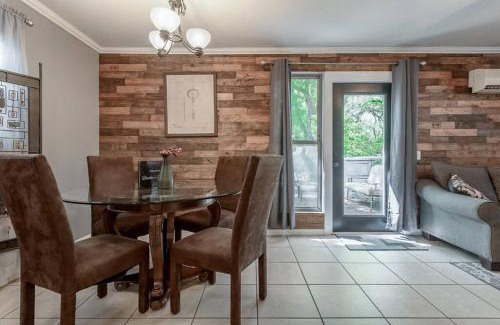 Old Seminole Heights House | Cozy Dexters Cottage Steps from Downtown and Cafes
