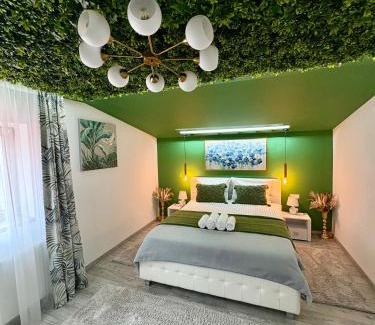 Turda Apartment | Experience DeyInn Guest House Centrum: 4-Star & Family-Friendly